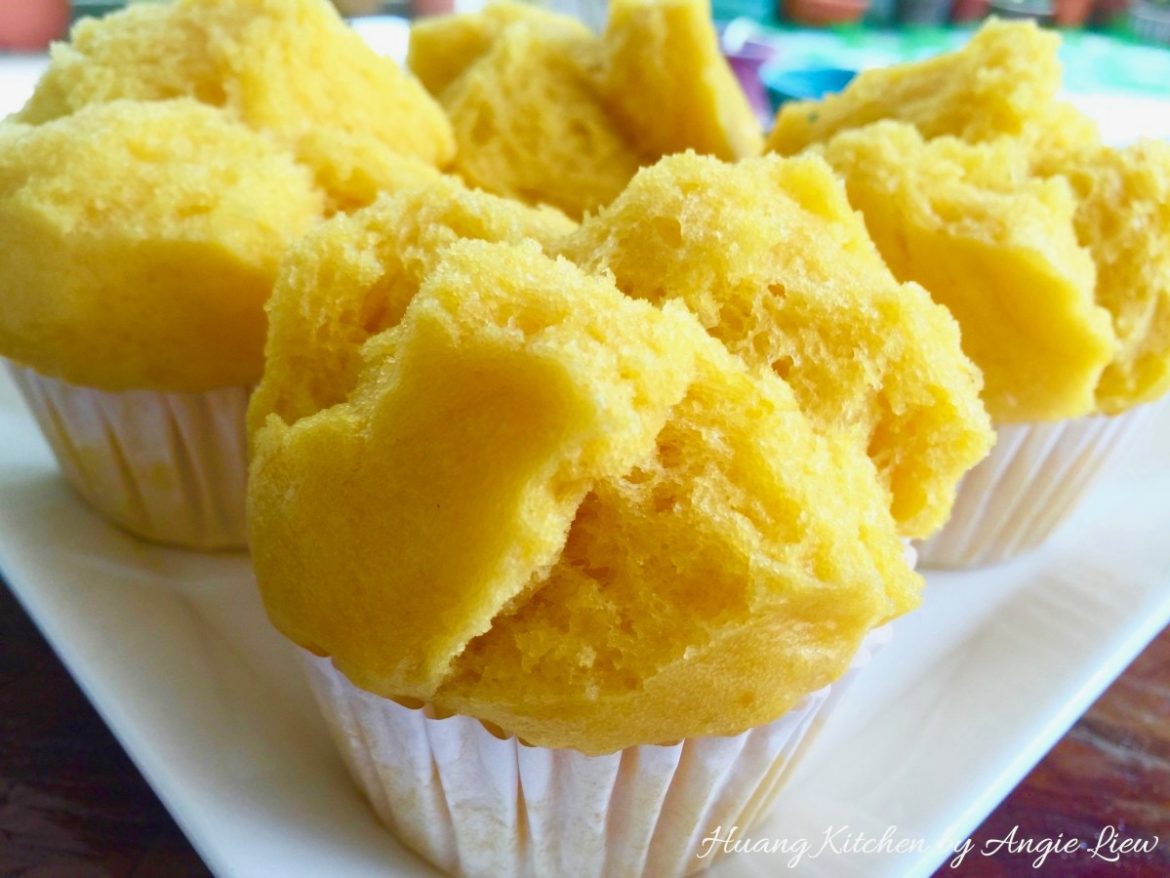 Steamed Chinese Pumpkin Muffins Recipe 蒸金瓜发糕 | Huang Ktichen