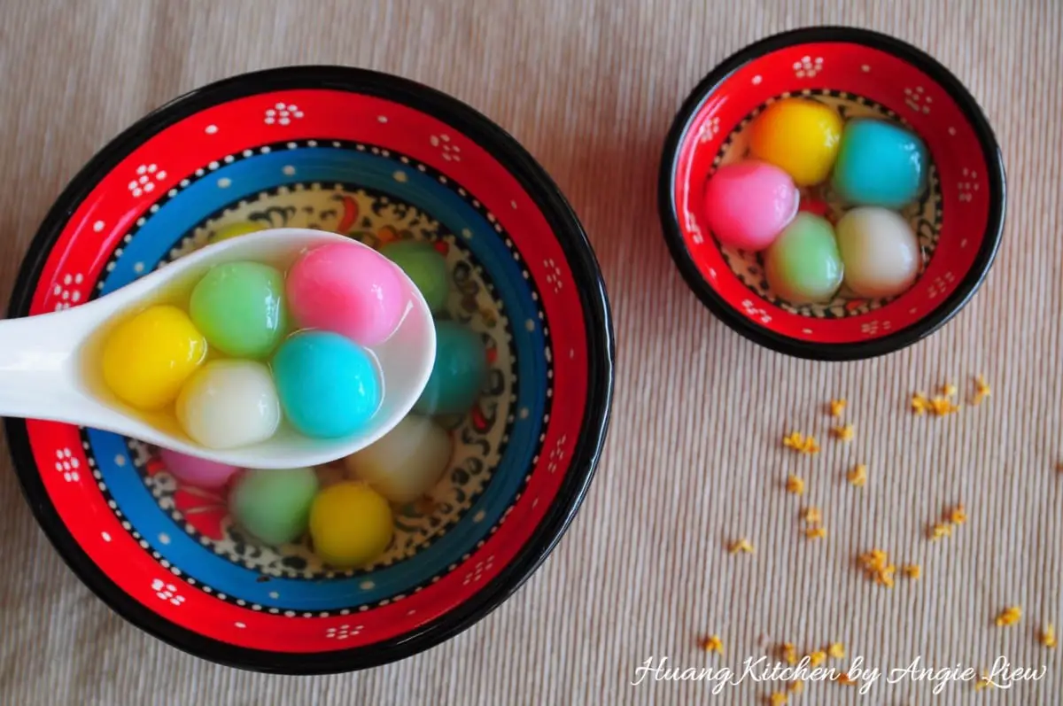 Glutinous Sweet Rice Balls (Tang Yuan) 桂花姜汁汤圆 | Huang Kitchen