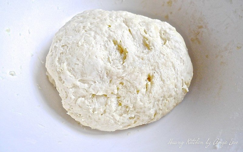 Plum Blossom Mooncake - Knead into a soft yellow dough
