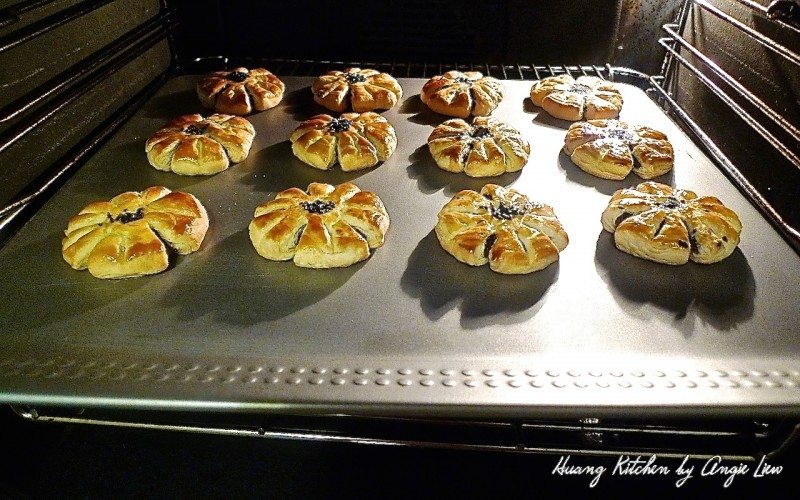 Plum Blossom Mooncakes - bake in oven