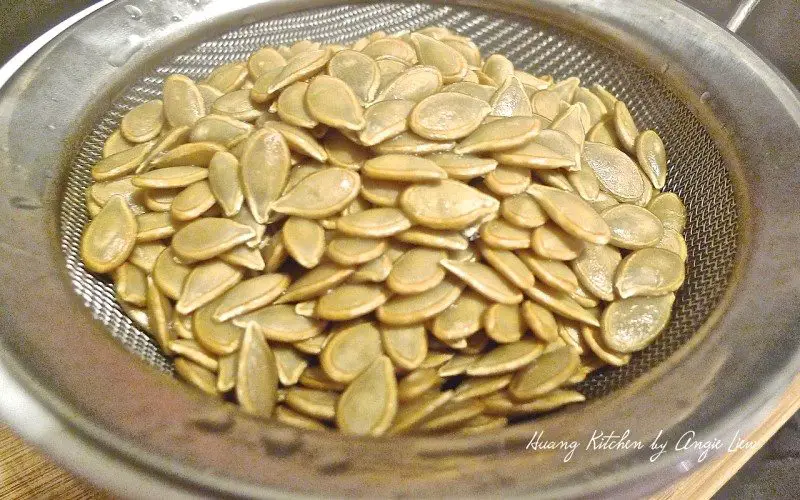 Crispy Roasted Pumpkin seeds