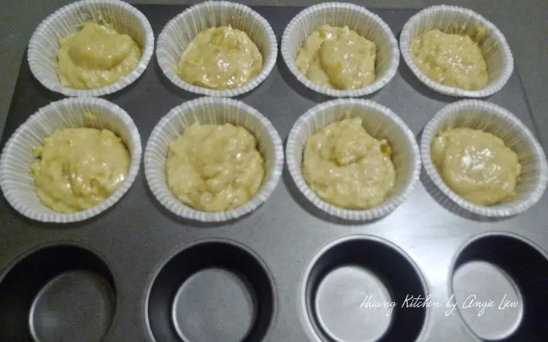 Perfect Banana Crumb Muffins