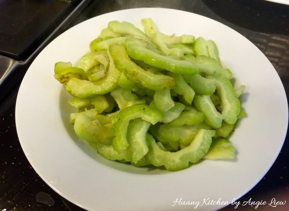 Chinese Salted Egg Bitter Gourd