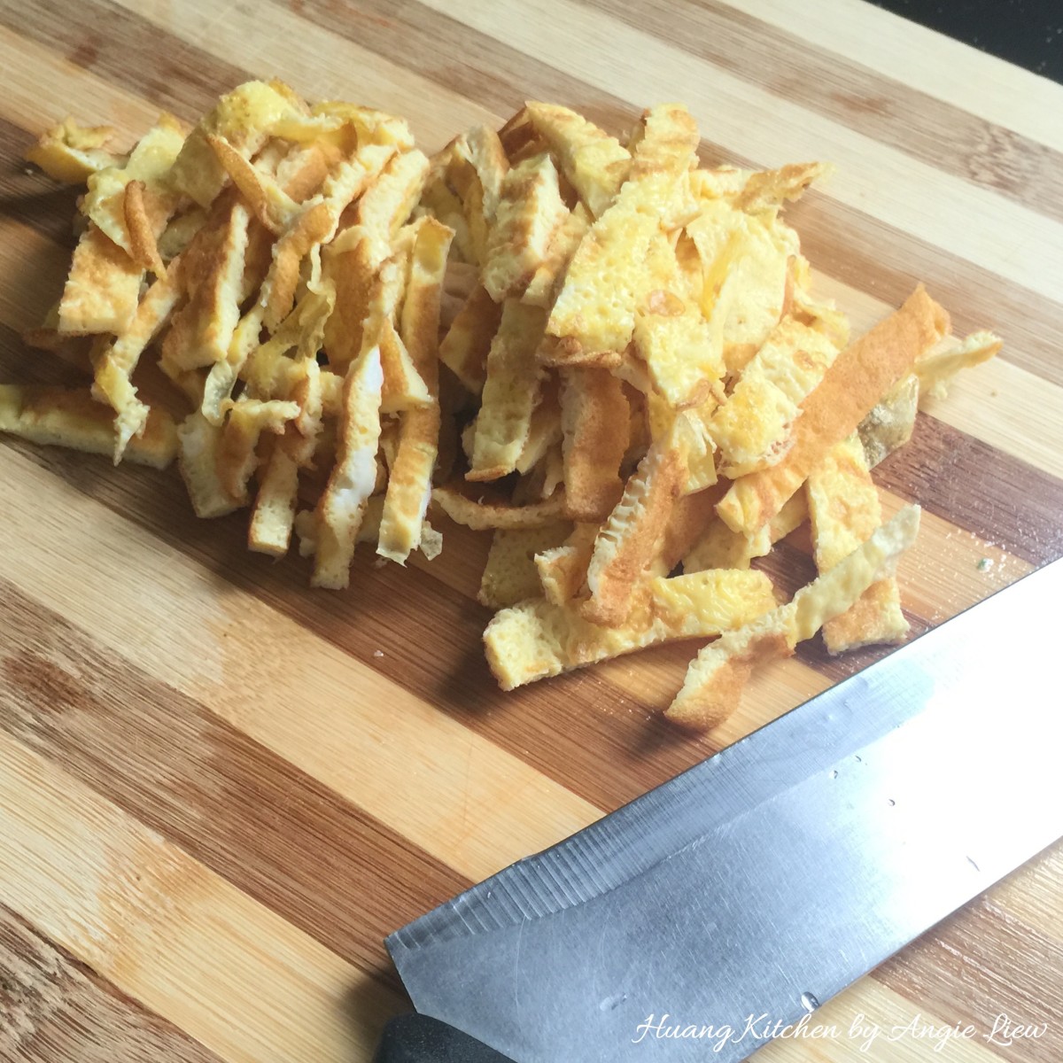 Traditional Sarawak Laksa - cut omelette strips