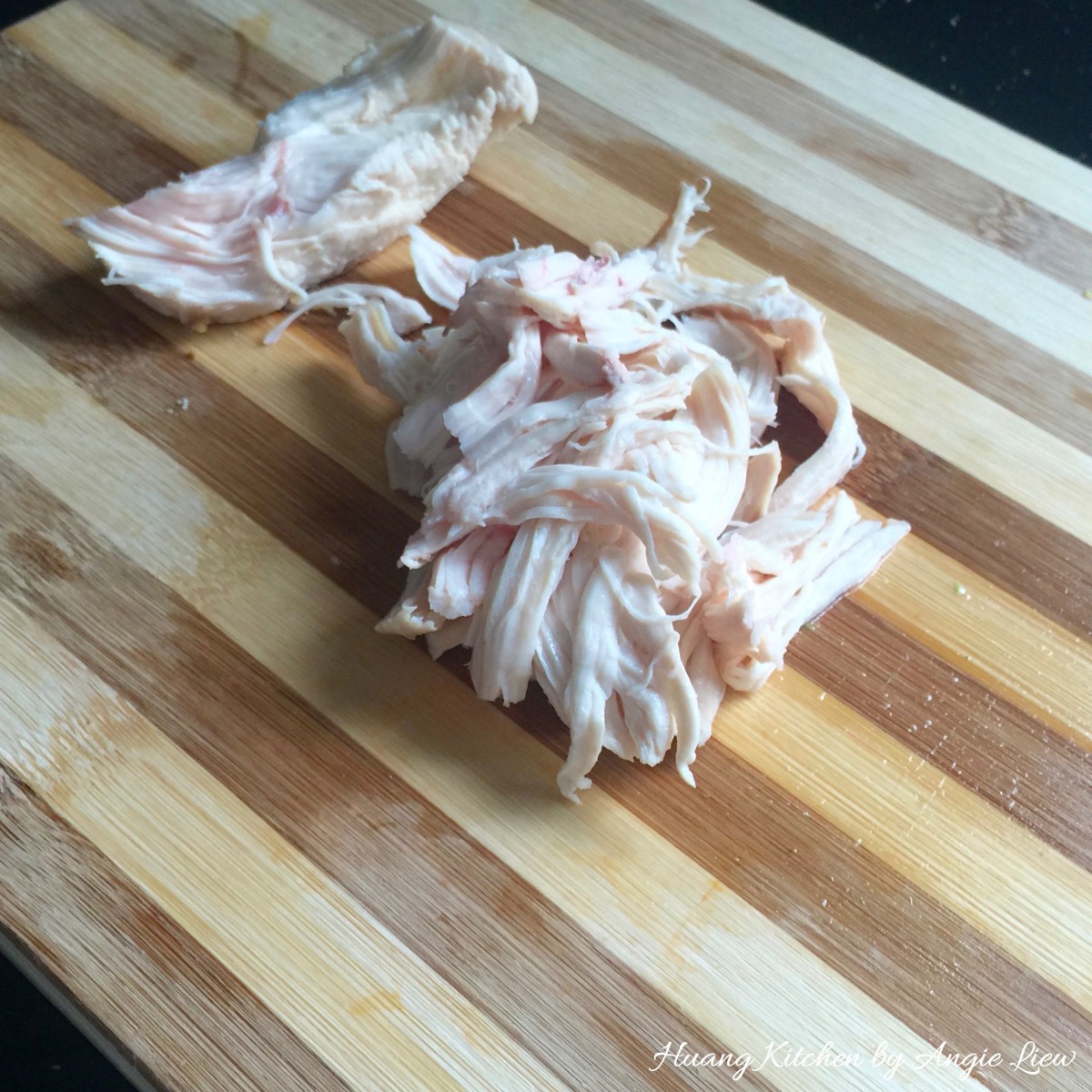 Traditional Sarawak Laksa recipe - shred chicken meat