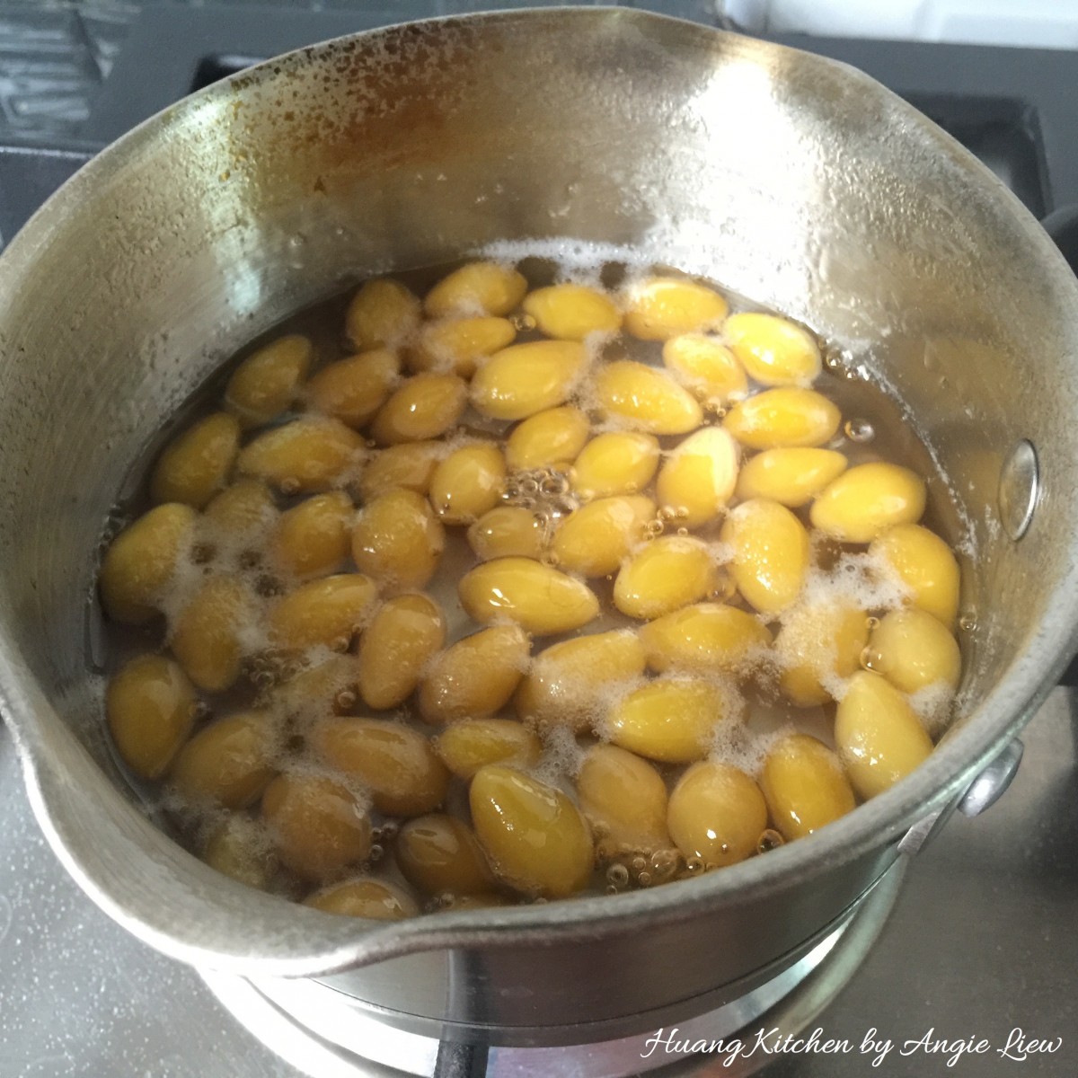 Sweet Glutinous Rice Balls Recipe (Tang Yuan) - simmer gingko