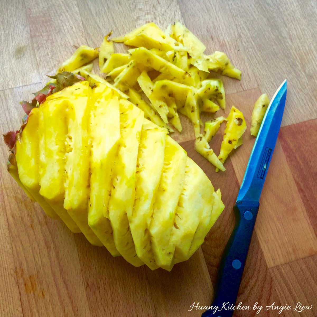 Pineapple Jam Recipe - remove pineapple "eyes"