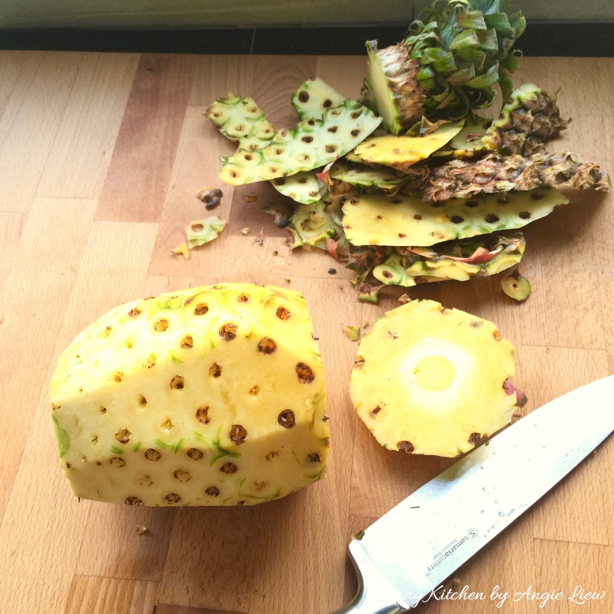 Pineapple Jam Recipe - cut bottom of pineapple