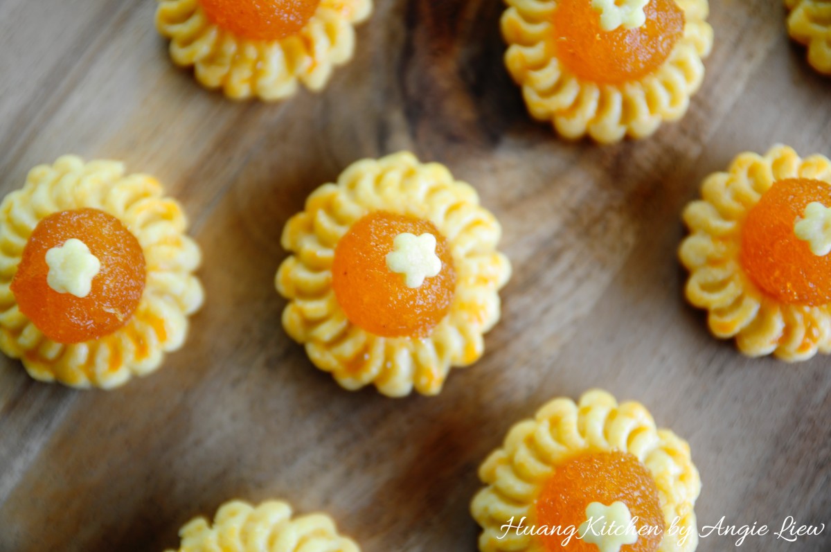 Flower Blossom Pineapple Tarts Recipe 花朵黄梨塔 | Huang Kitchen