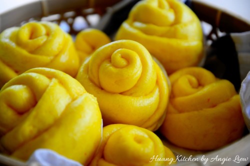 Steamed Pumpkin Flower Rolls Recipe Feature Photo 蒸金瓜花卷