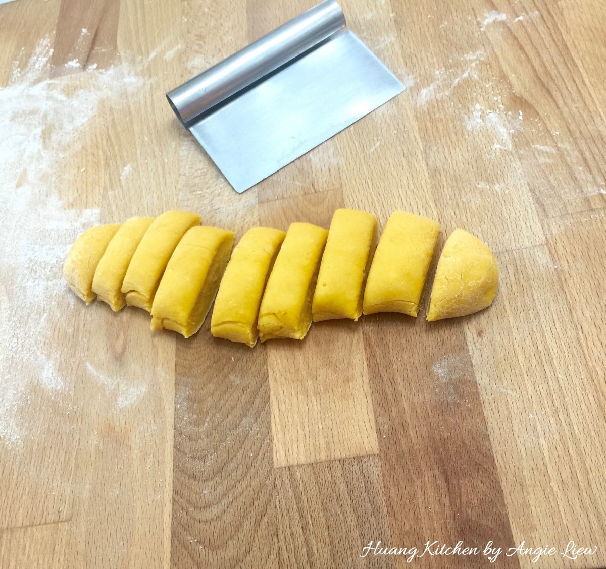 Sesame Cookie Balls Recipe - cut dough