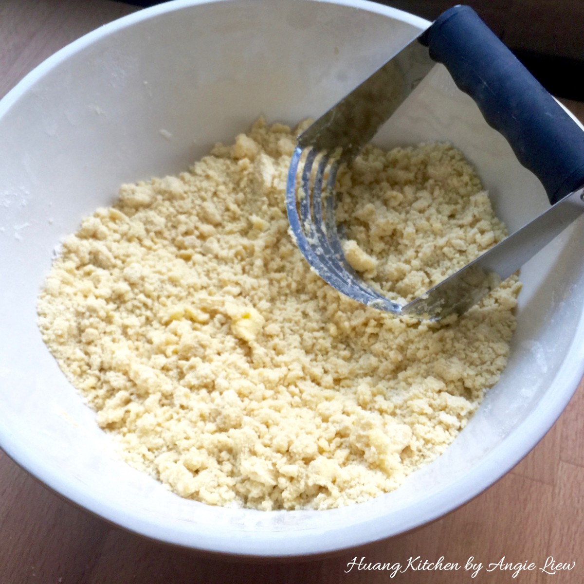 Rose Pineapple Tarts Recipe - cut into flour
