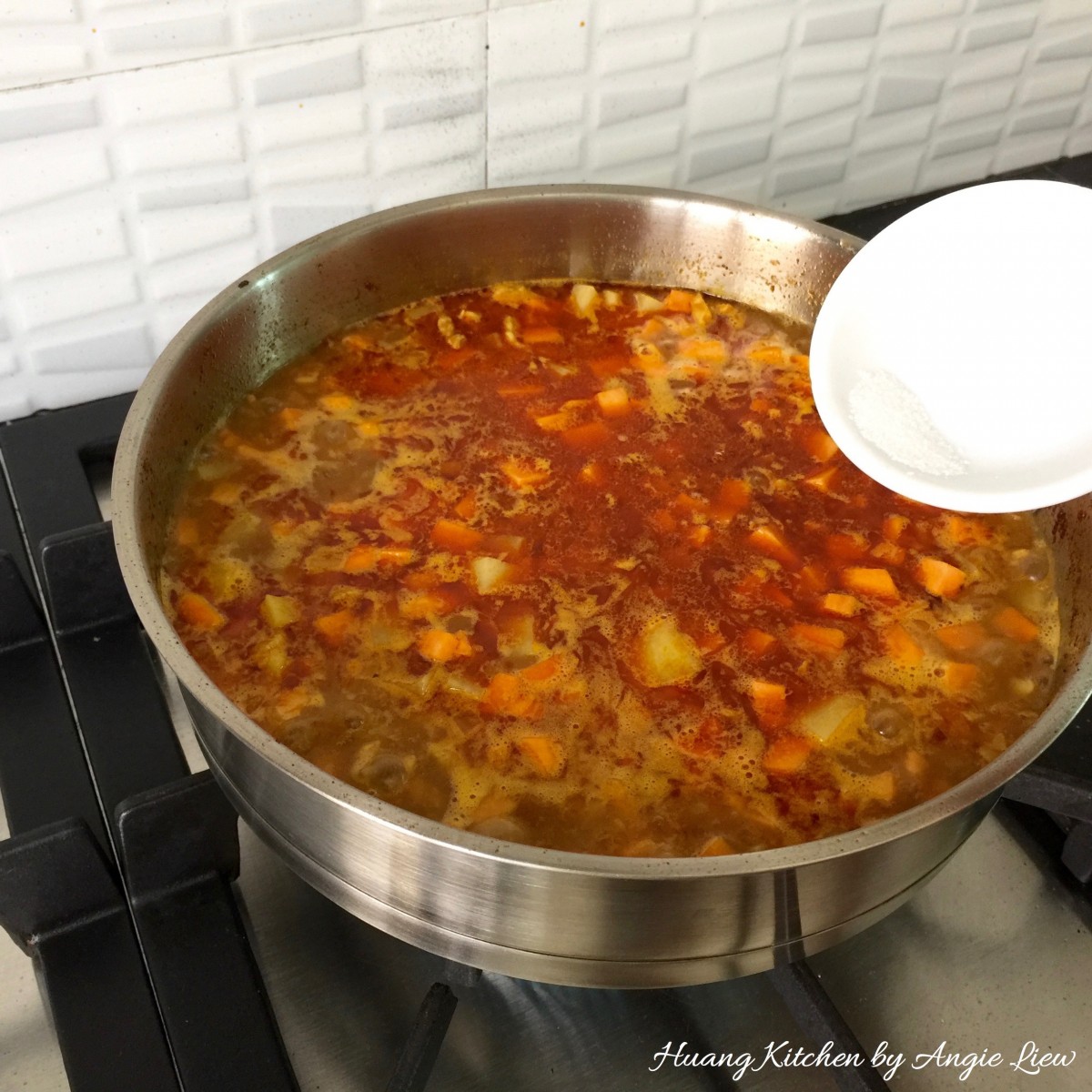 Spiral Curry Puffs recipe - season