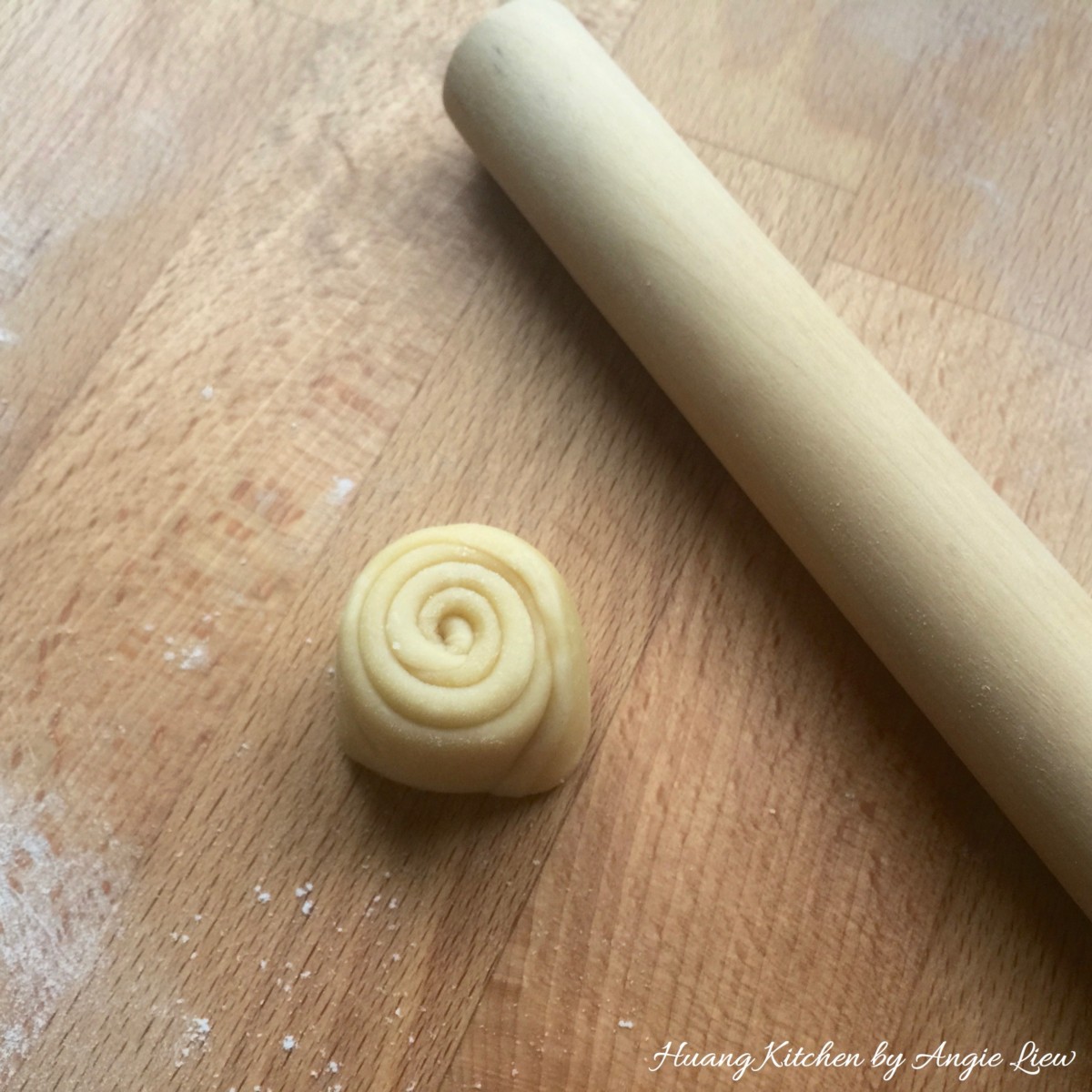 Spiral Curry Puffs recipe - flatten cut dough