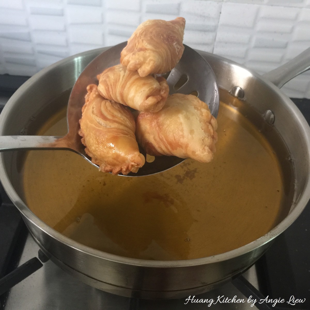 Spiral Curry Puffs recipe - strain curry puffs
