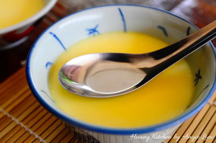 Delicious bowl of Steamed Egg Pudding 香滑炖蛋
