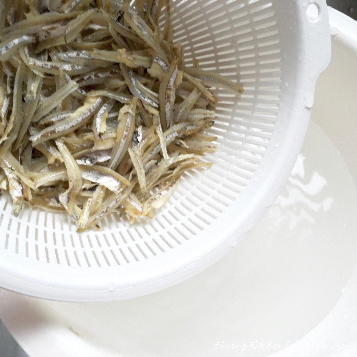 Nasi Lemak Recipe (Coconut Milk Steamed Rice) - rinse anchovies