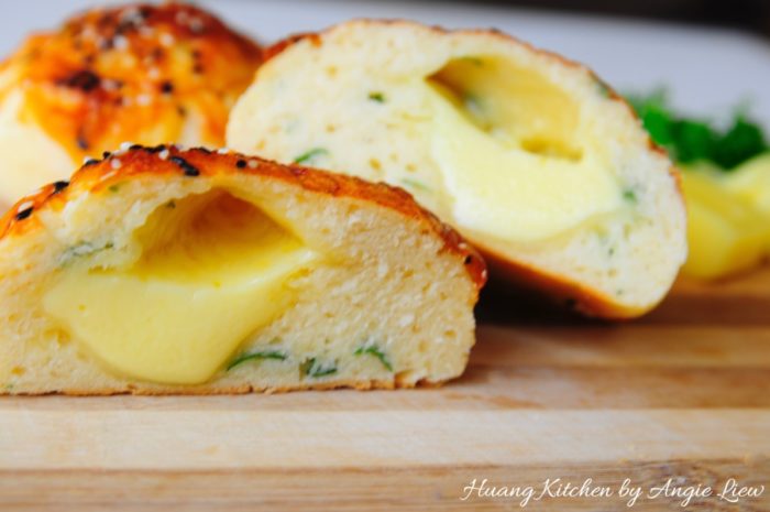 Cheese Surprise Scones - Delicious savoury cheese stuffed scones 
