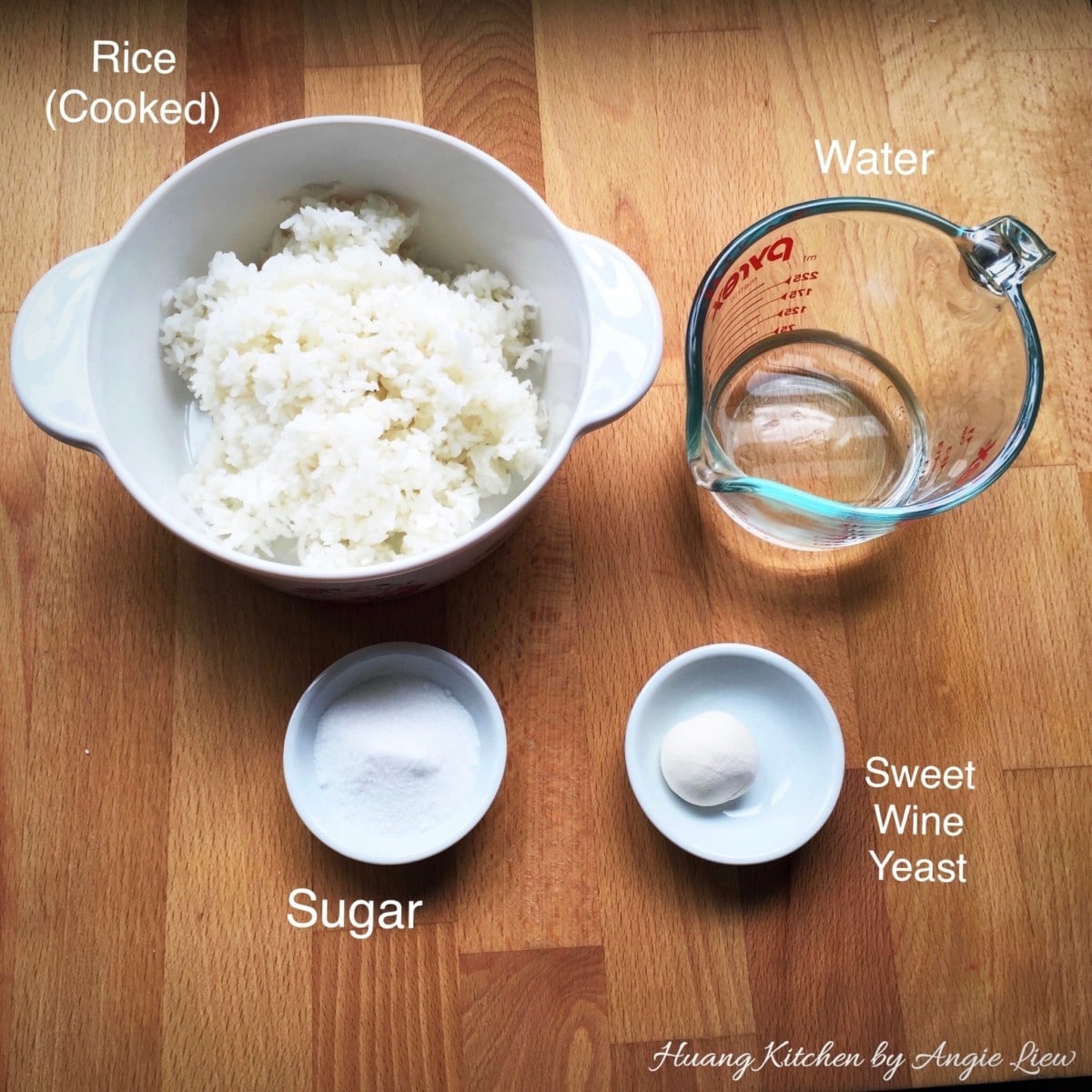 Ingredients to ferment rice.