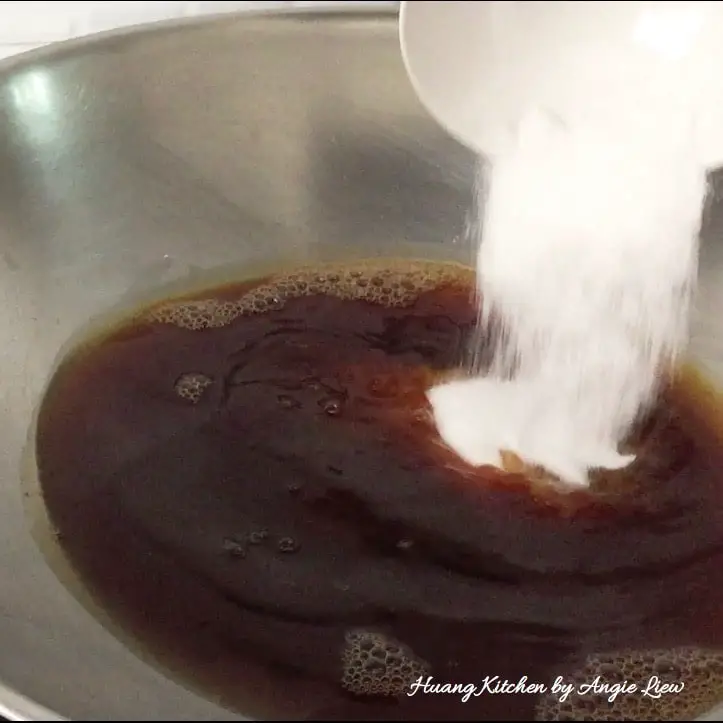 Add sugar into palm sugar syrup.