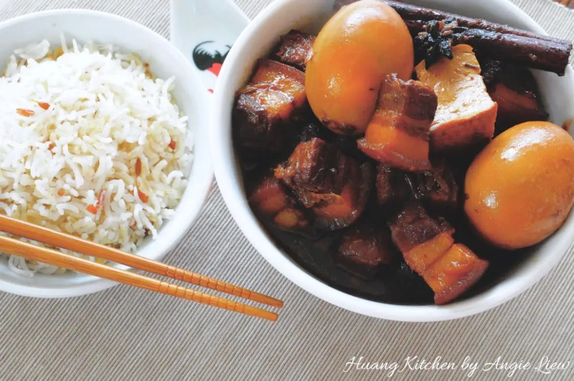 Teochew Braised Meat Recipe (Lou Bak / Tau Yew Bak) 潮州滷肉 | Huang Kitchen