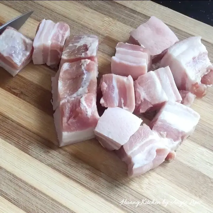 Cut pork belly into thick pieces.