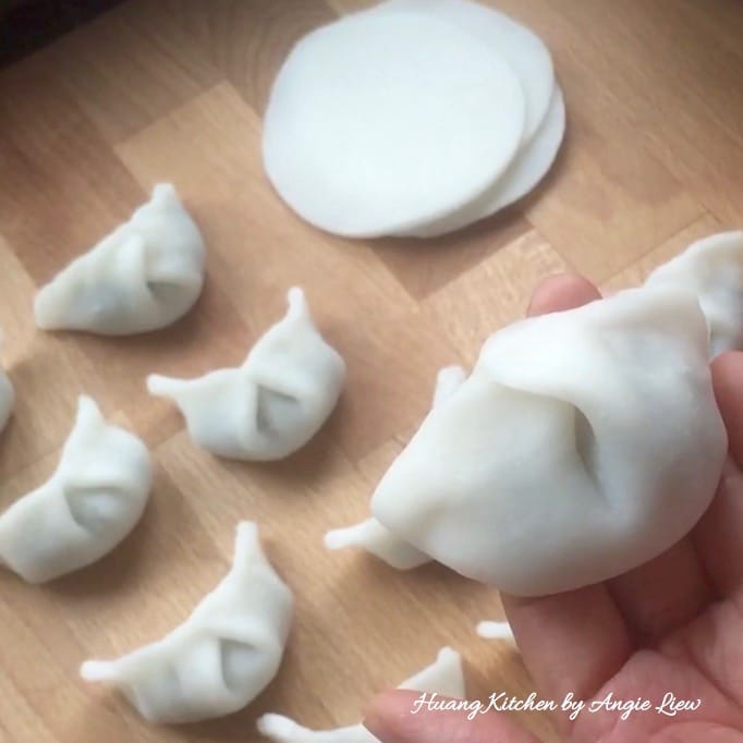 Make chive dumplings.