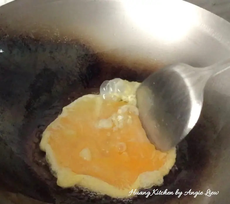 Scramble the eggs.