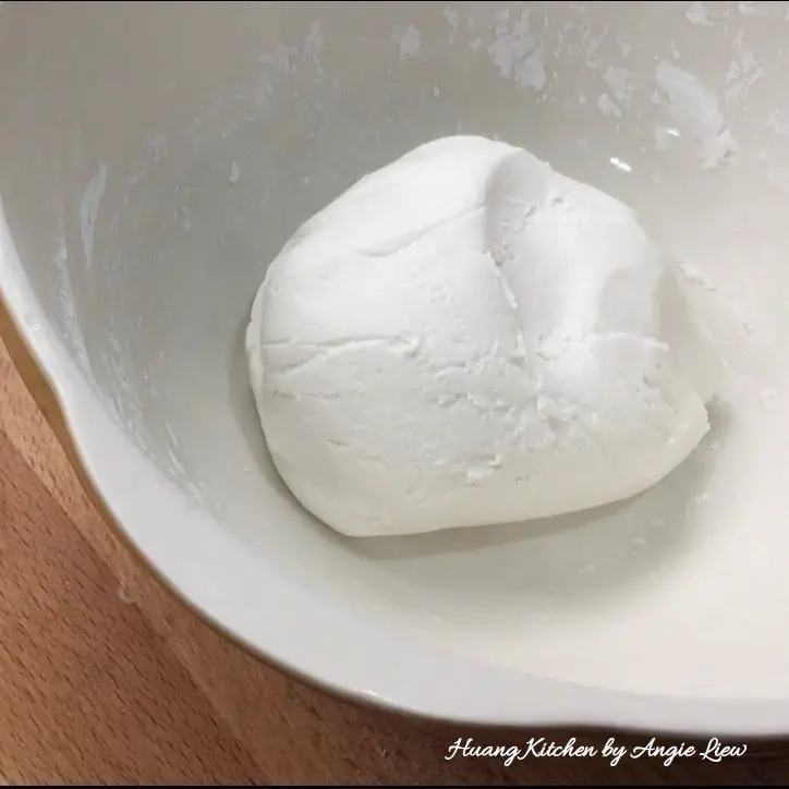 Glutinous rice ball dough.