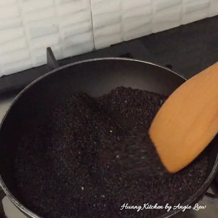 Toast black sesame seeds.