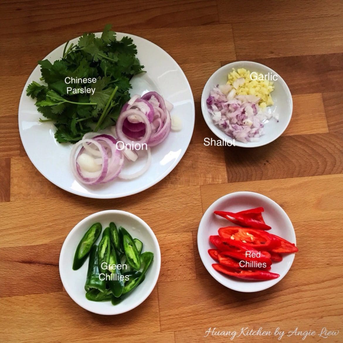 Fried Eggs in Sweet Soy Sauce Recipe (Telur Goreng Masak Kicap) 甜酱油煎蛋 Huang Kitchen