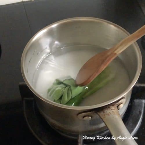 Steamed White Sugar Cake (Bak Tong Gou) 蒸白糖糕 - Huang Kitchen