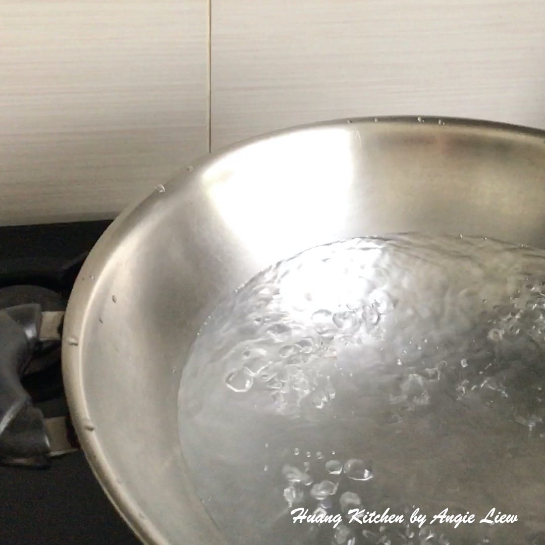 Bring water to a rapid boil.