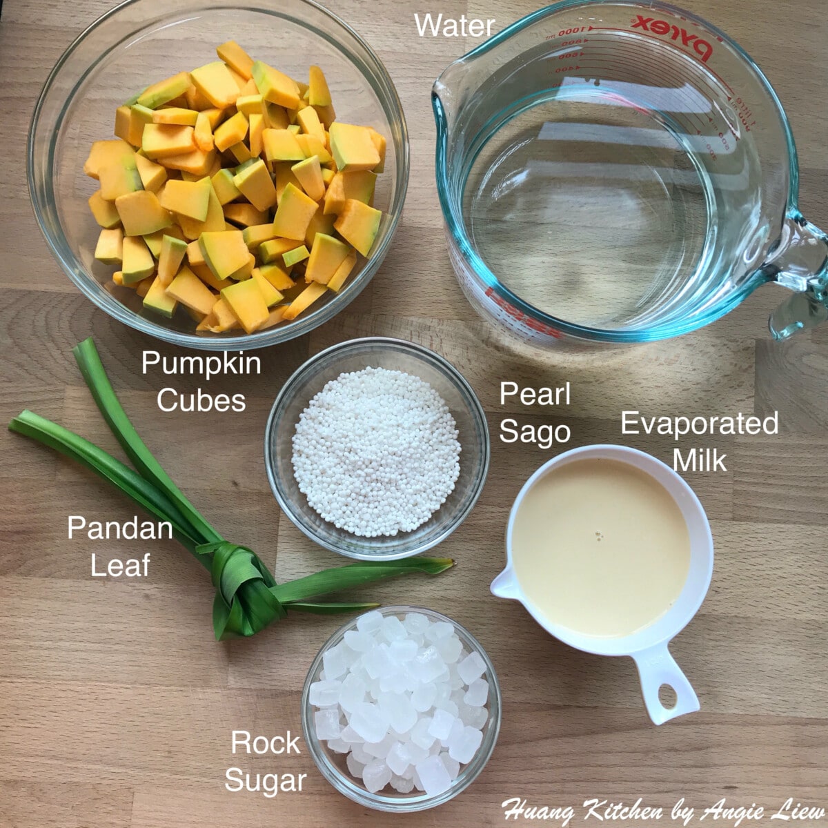 Prepare ingredients for pumpkin sago soup