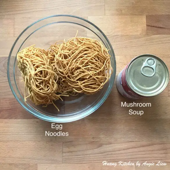 Egg Noodles With Mushroom Soup Recipe 蘑菇汤伊面 Huang Kitchen