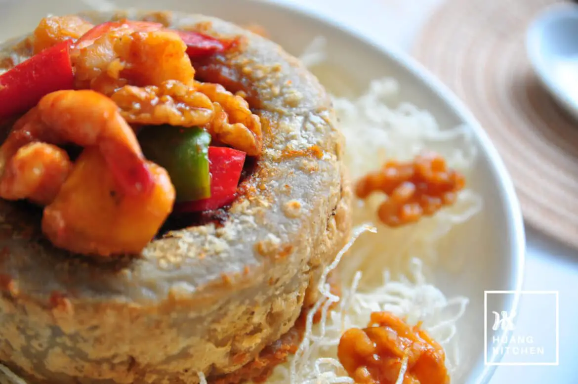 Walnut Prawns Crispy Yam Ring (Yam Basket) 核桃虾球芋头圈 Huang Kitchen