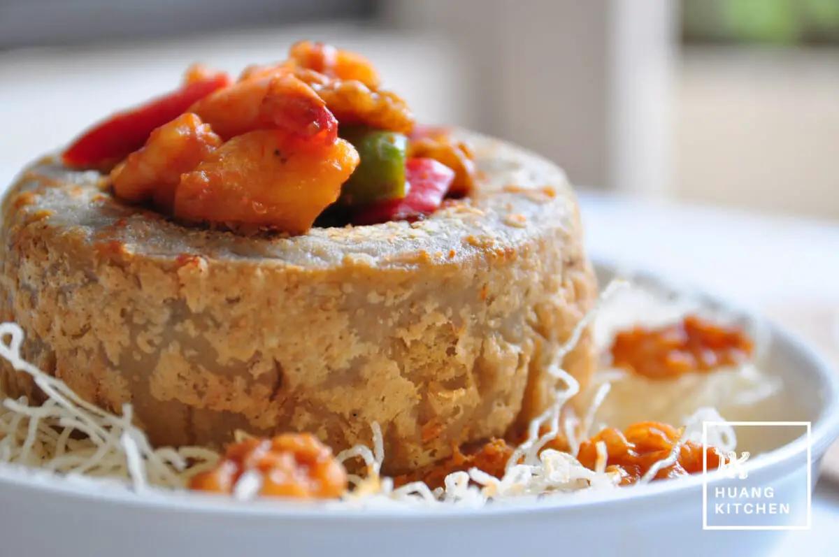 Walnut Prawns Crispy Yam Ring (Yam Basket) 核桃虾球芋头圈 Huang Kitchen