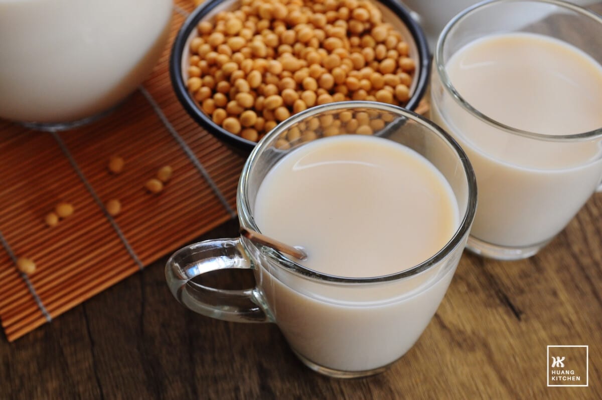 View of Homemade Soy Milk Recipe 豆浆食谱 | Huang Kitchen